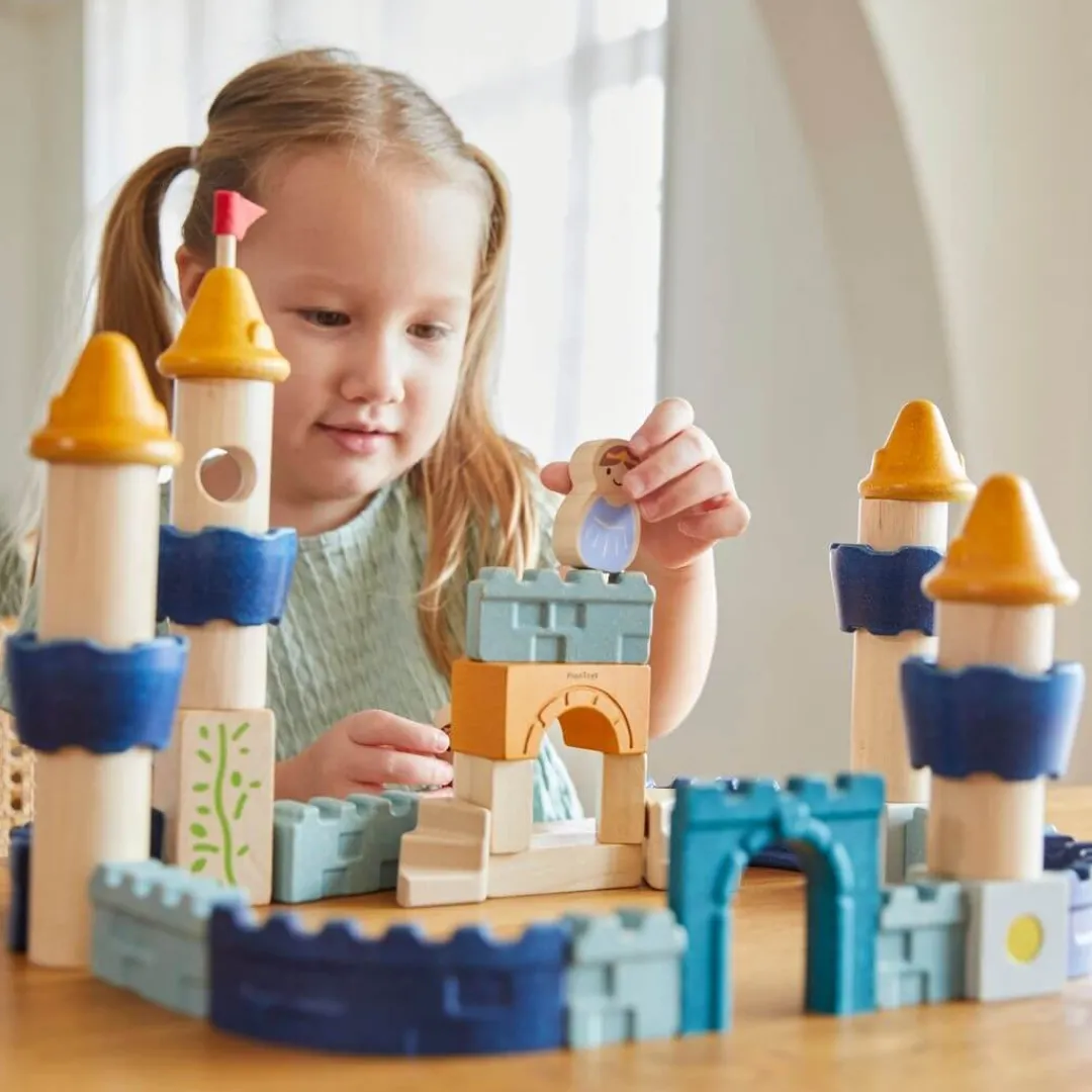 PlanToys USA Wooden Toys|2 Years < Castle Blocks Set