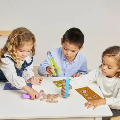 Miniland 6 Years|5 Years < Catch the Bug! Fine Motor Skills Game