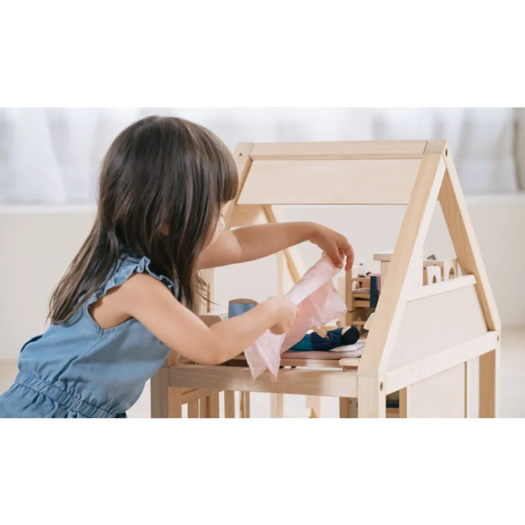PlanToys USA Dollhouses|Wooden Toys < Classic Wooden Dollhouse