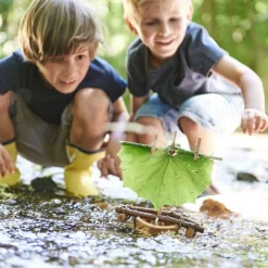 HABA Outdoor Toys|5 Years < Cork Boat DIY Kids Activity Kit