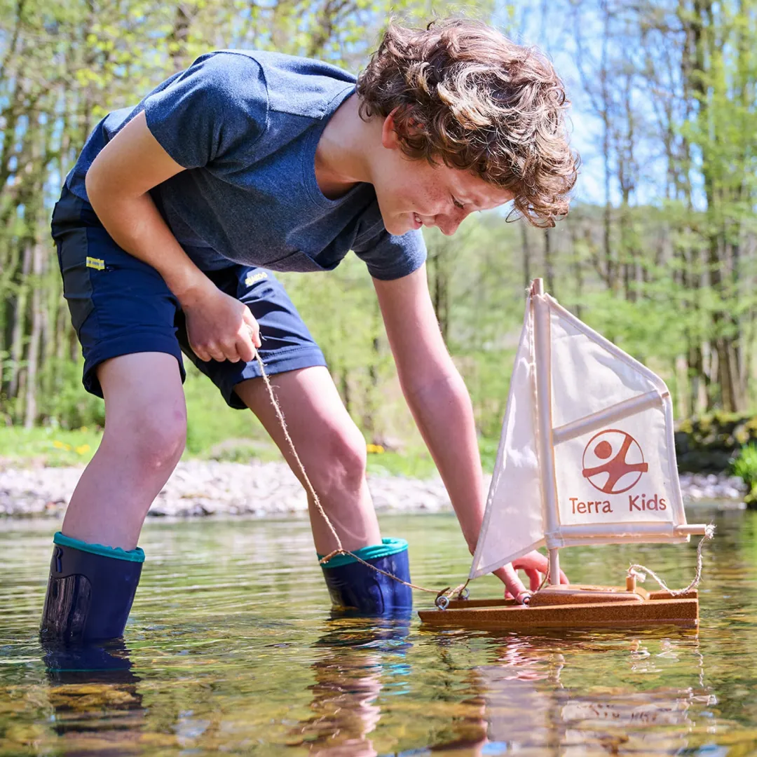 HABA Outdoor Toys|Stem Toys < Cork Catamaran DIY Activity Kit