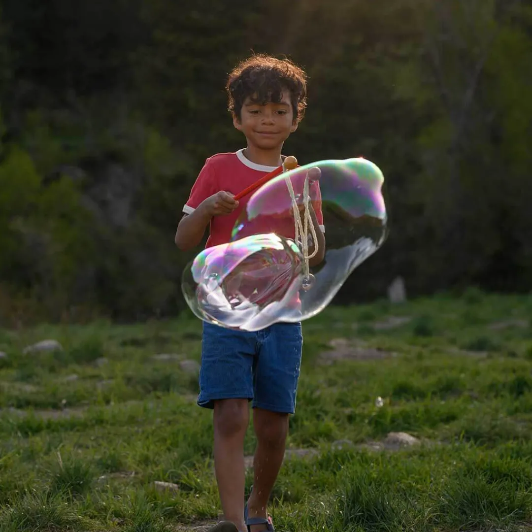 Far Out Bubbles Outdoor Toys|5 Years < - Giant Bubble Kit
