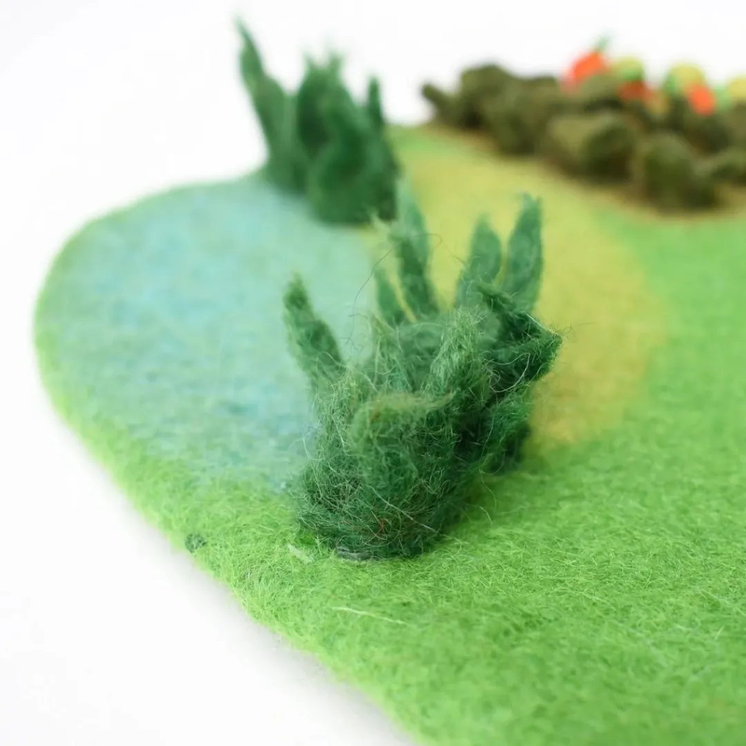 Tara Treasures Summer Nature Table|4 Years < Felted Farm Play Mat