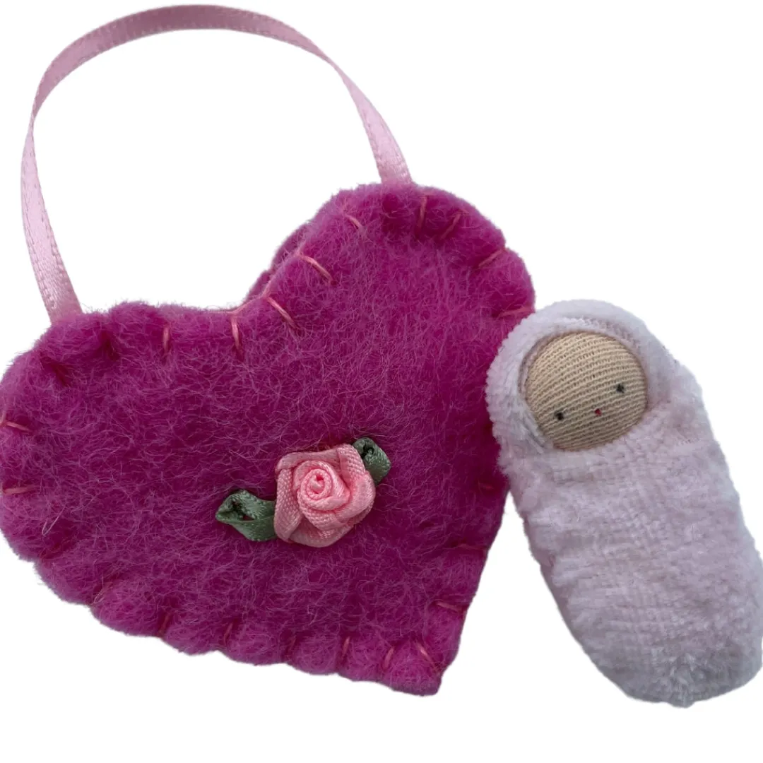 Fairyshadow Dolls|Waldorf Dolls < Felt Heart Pocket Baby
