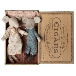Maileg Maileg Collection|4 Years < Grandma and Grandpa Mice in a Cigarbox