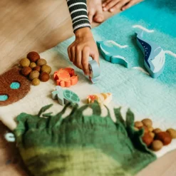 Tara Treasures Summer Nature Table|4 Years < Large Felted Ocean and Shoreline Play Mat