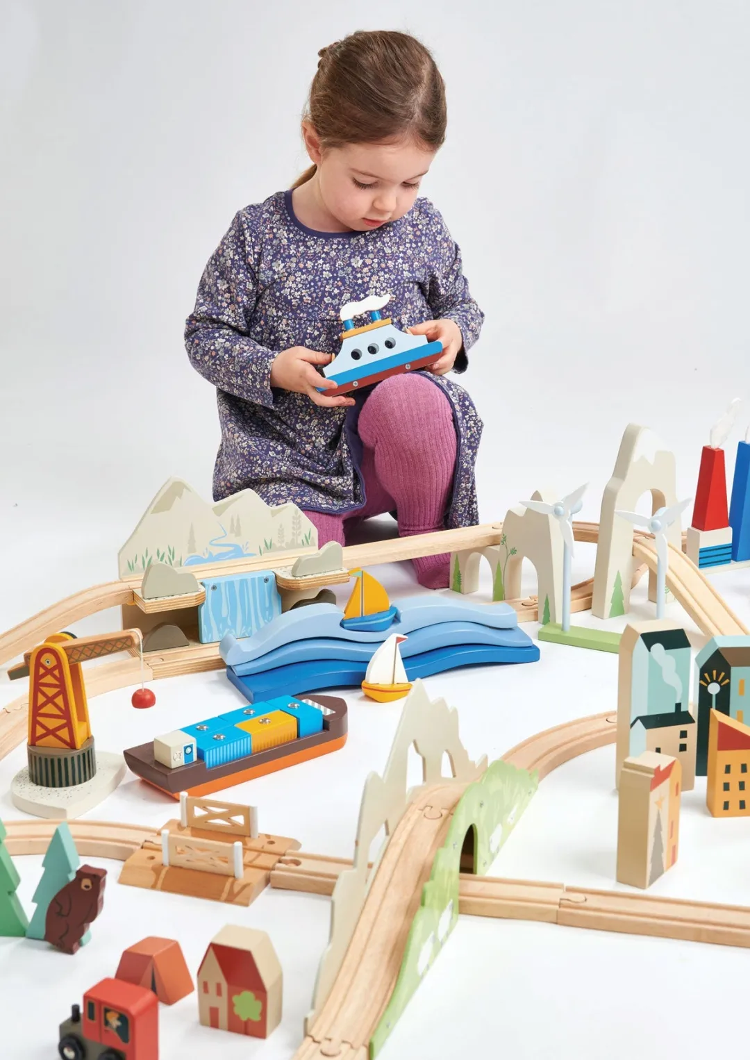 Tender Leaf 4 Years|3 Years < Mountain View Wooden Train Set