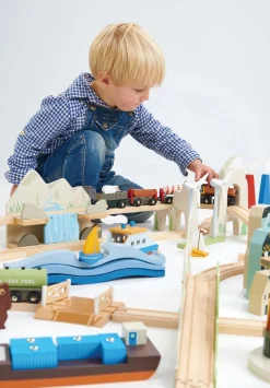 Tender Leaf 4 Years|3 Years < Mountain View Wooden Train Set