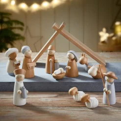 HABA Wooden Toys|4 Years < Natural Wood Nativity Set