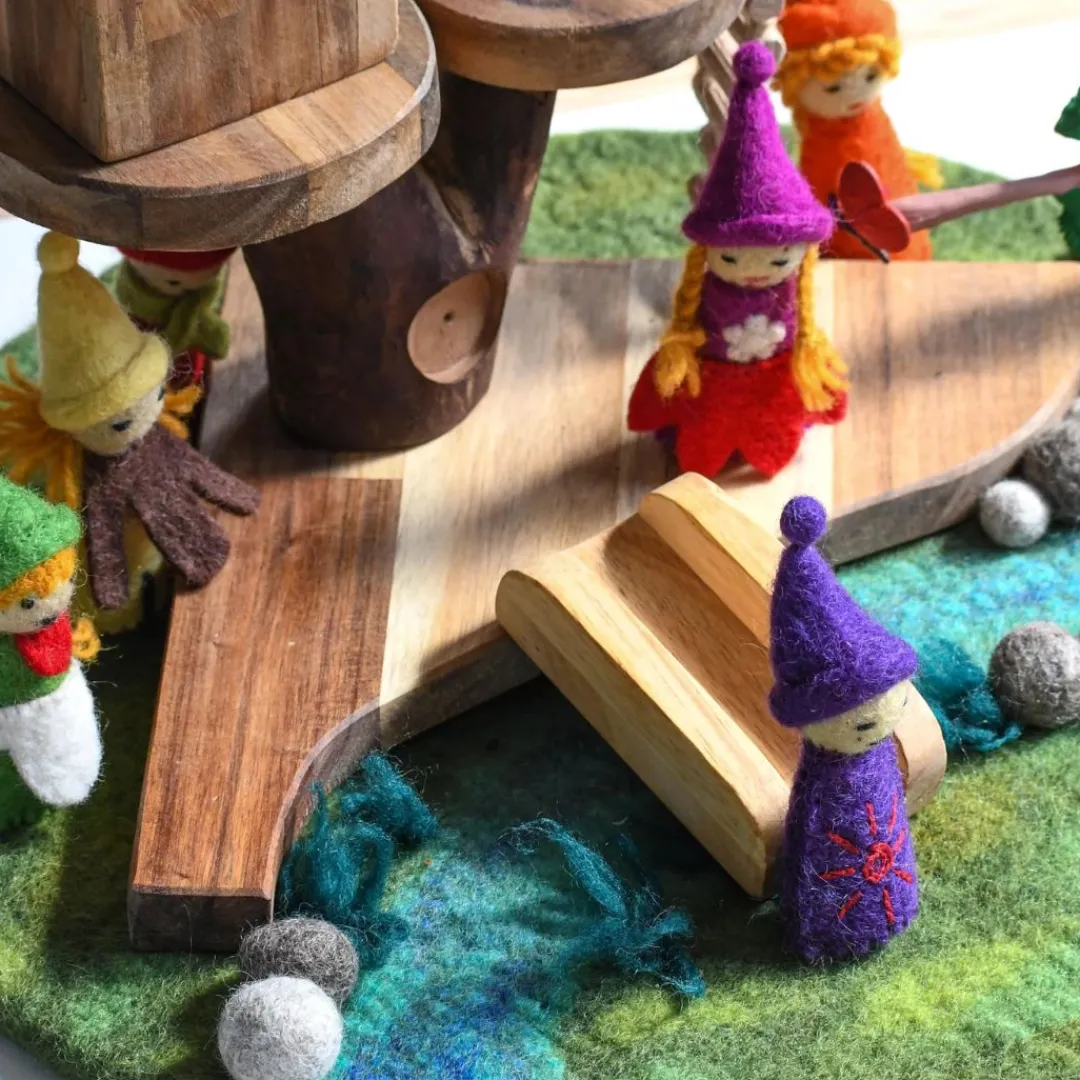 Tara Treasures Summer Nature Table|4 Years < Round Felted River Play Mat