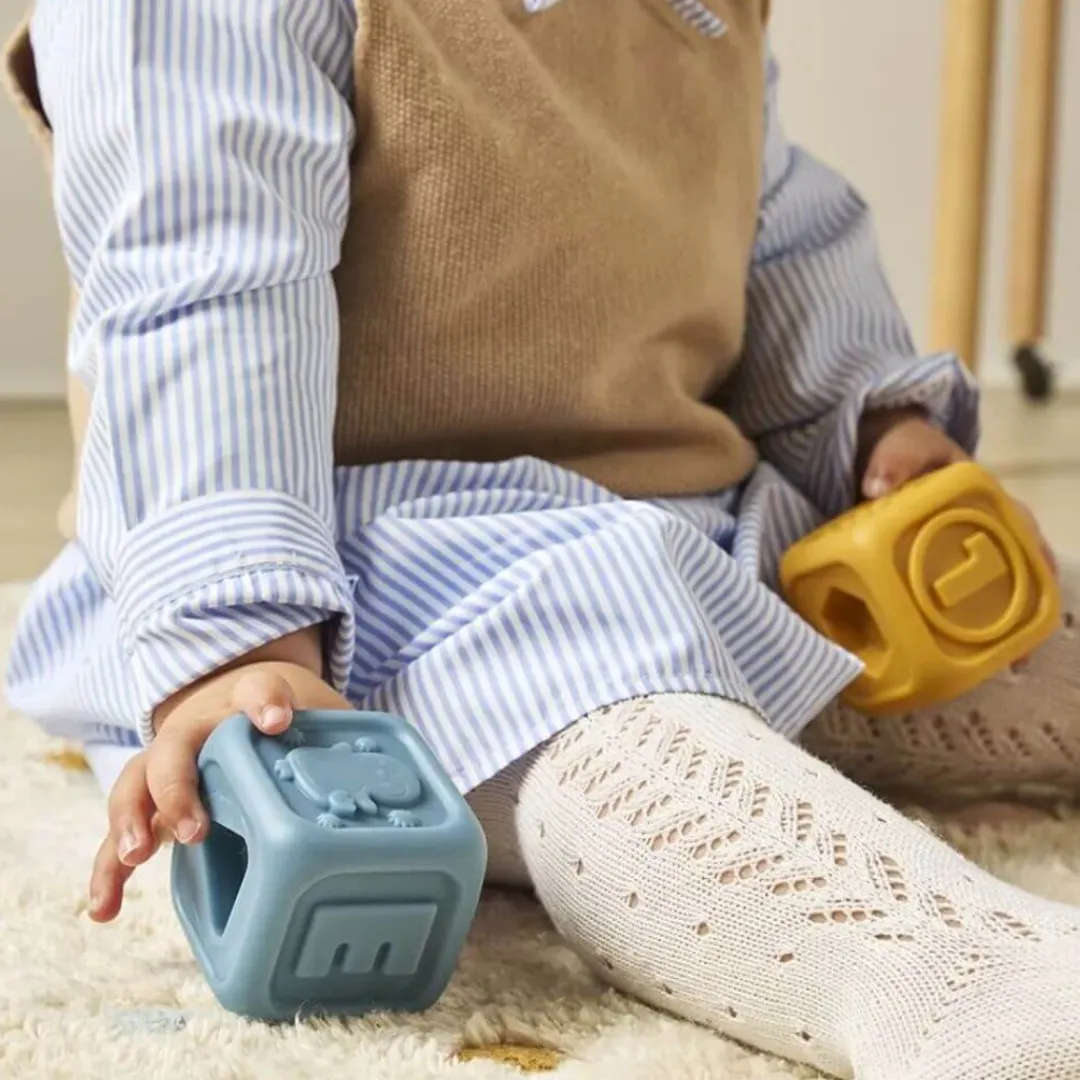 Miniland 12-24 Months|Early Learning < Sensory Activity Rubber Cubes