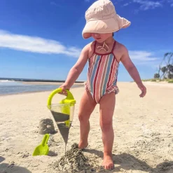 HABA Outdoor Toys|4 Years < Spilling Funnel Sand and Water Mixing Toy