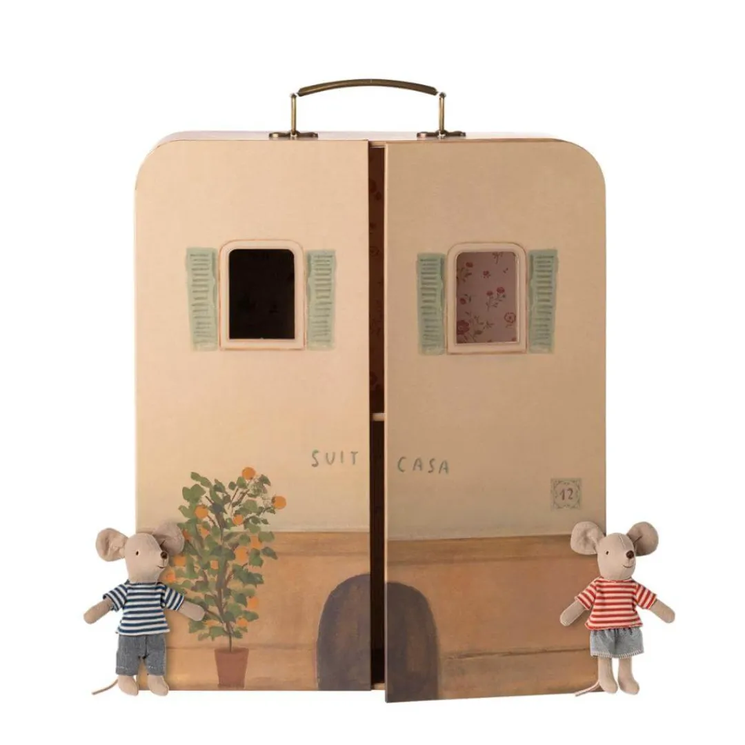 Maileg Dollhouses|Maileg Collection < SuitCasa Portable Dollhouse