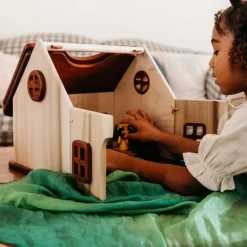 Bella Luna Toys Dollhouses|Fairies & Gnomes < Thimbleberry Cottage - Classic Wooden Dollhouse