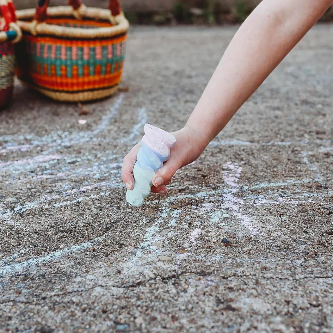 Twee Handmade 4 Years|3 Years < Unicorn Horn Sidewalk Chalk - Pastel