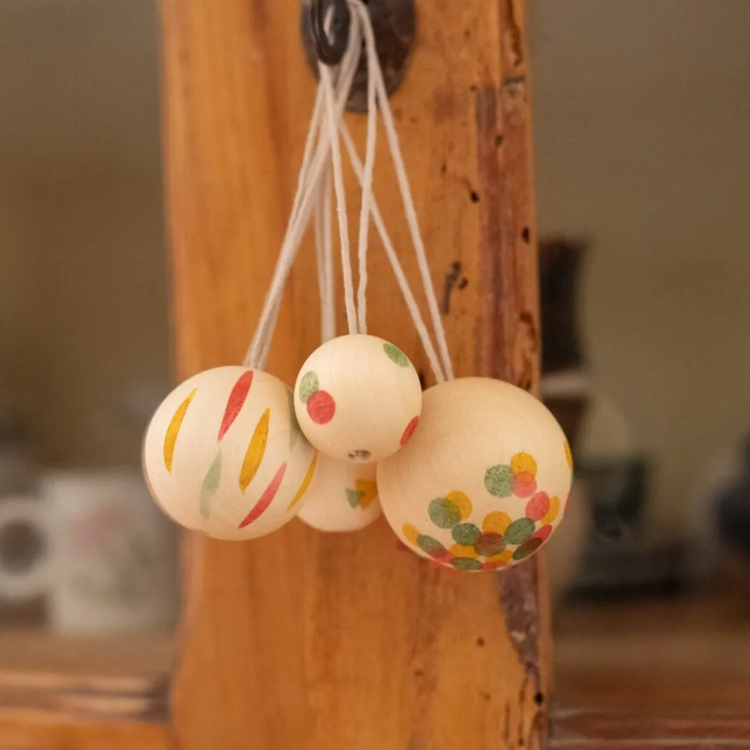 Grapat 4 Years|3 Years < Wonder Balls Wooden Ornament Set