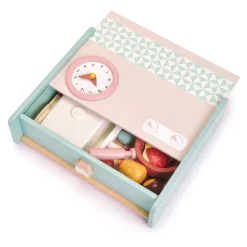 Tender Leaf Wooden Toys|4 Years < Wooden Fold-Away Mini Kitchenette