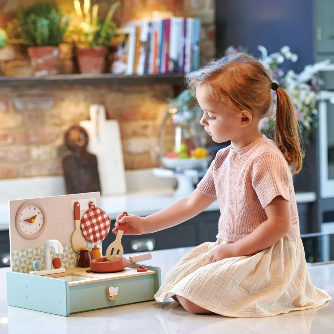 Tender Leaf Wooden Toys|4 Years < Wooden Fold-Away Mini Kitchenette
