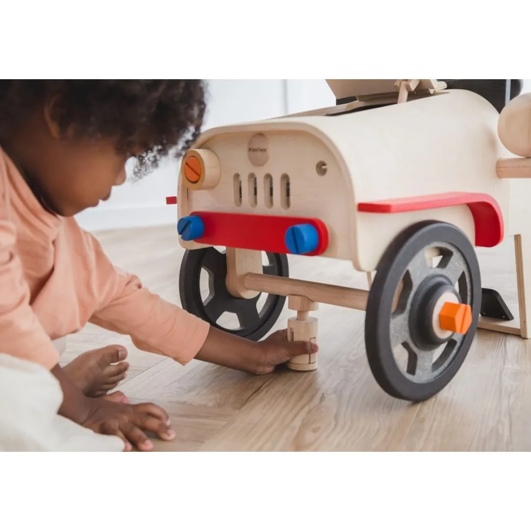 PlanToys USA 4 Years|3 Years < Wooden Motor Mechanic Car Repair Set